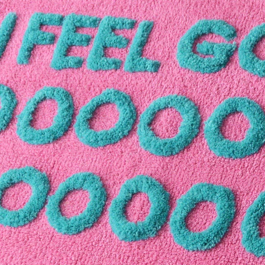 I Feel Good Slogan Bath Mat Non Slip, Colourful Tufted Rug