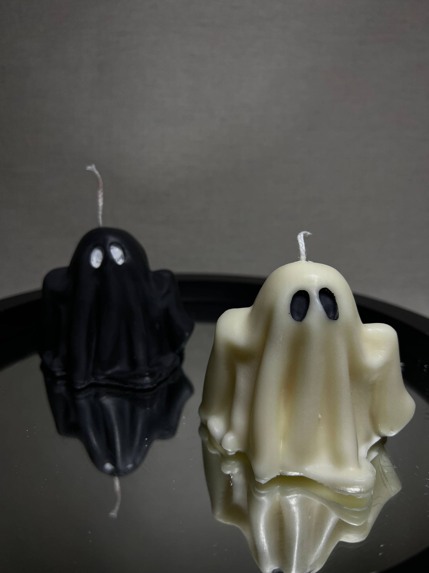 Spooky Spectral Charm: Cutie Ghost Soy Wax Candle: White / Vanilla