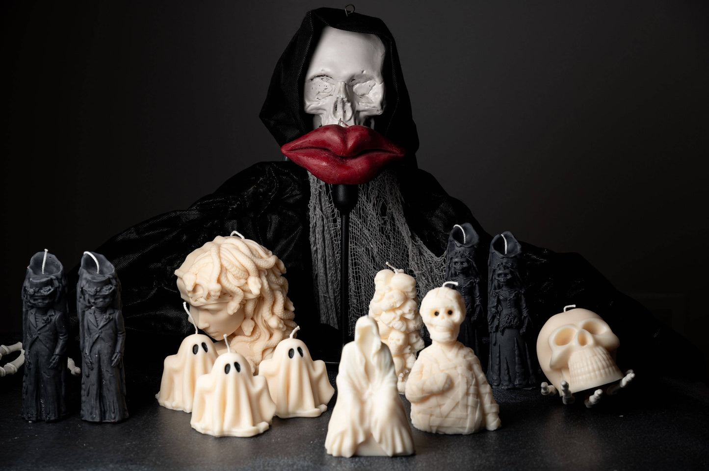 Spooky Spectral Charm: Cutie Ghost Soy Wax Candle: White / Vanilla