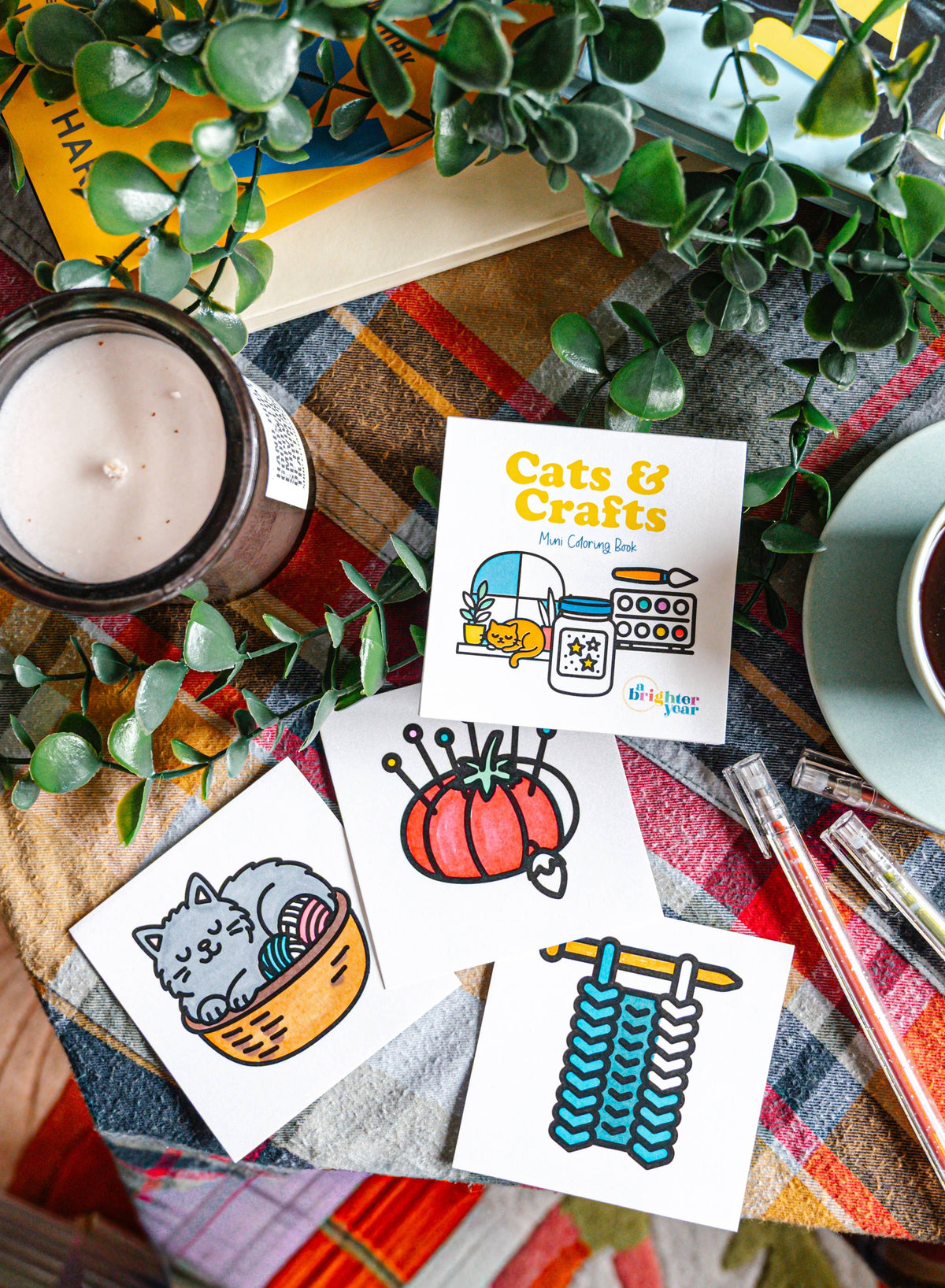 Cats & Crafts Mini Coloring Book