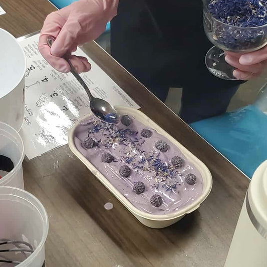 Galentine’s DAY NIGHT Sudsery Social – Feb. 12th, 7:00 pm