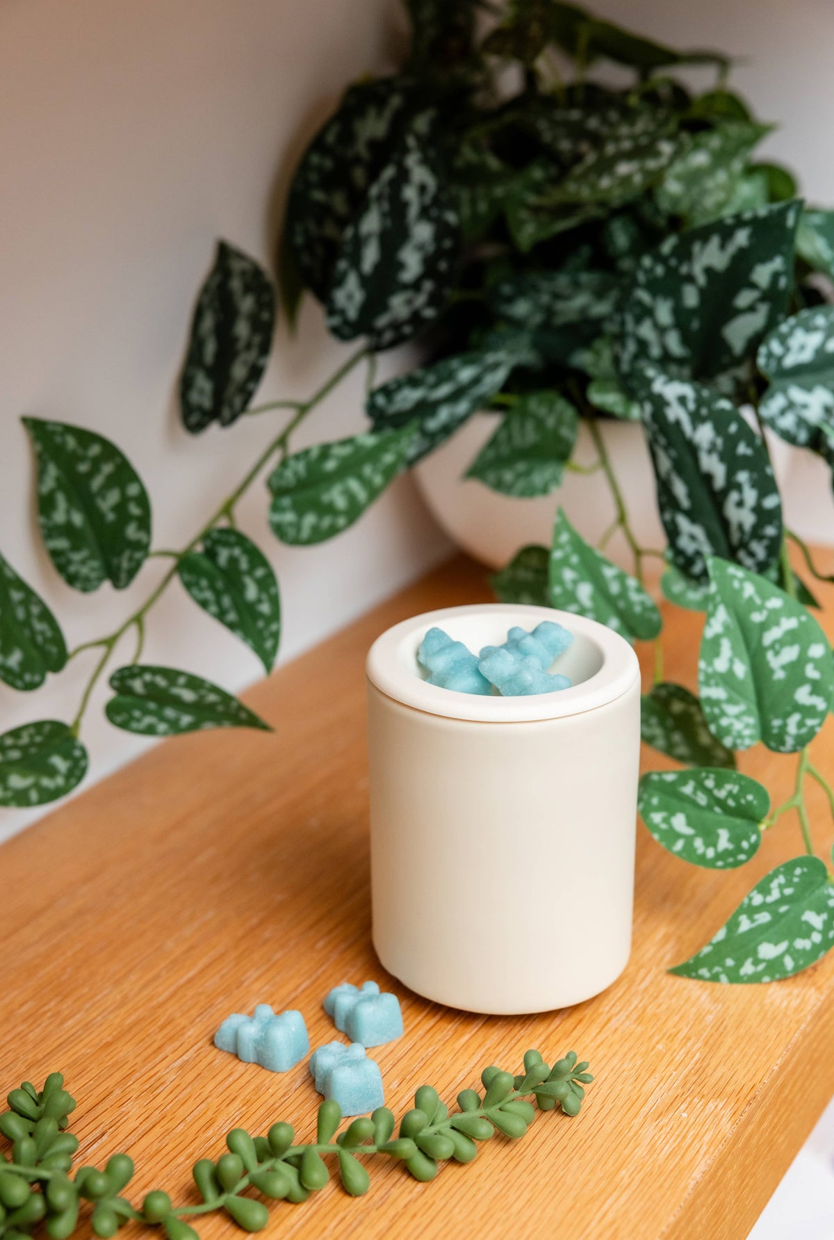 Mini Mod Wax Warmer for Scented Wax Melts: Iridescent Blue