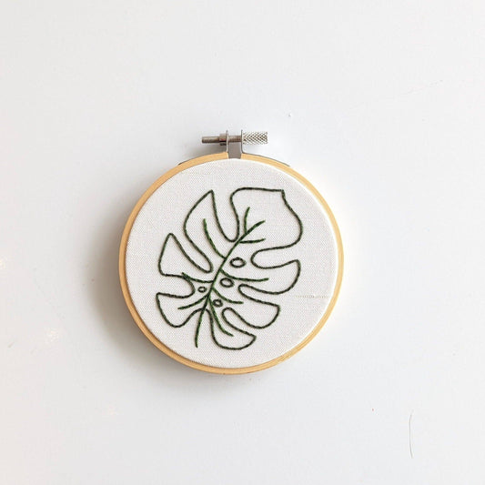 Monstera Leaf - Mini Embroidery Kit